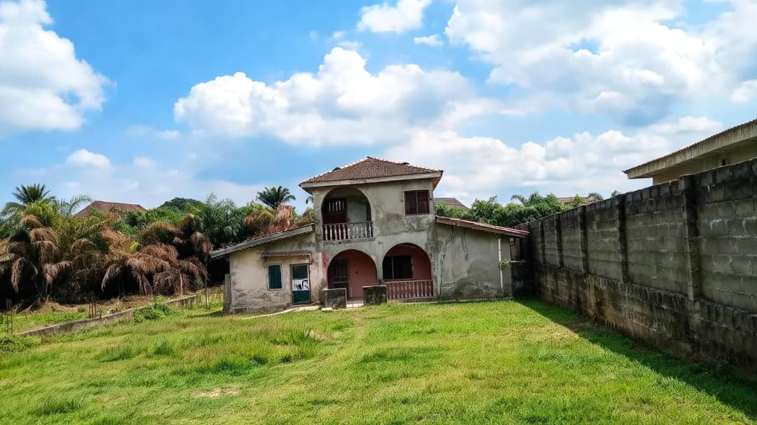 PLOT LAND